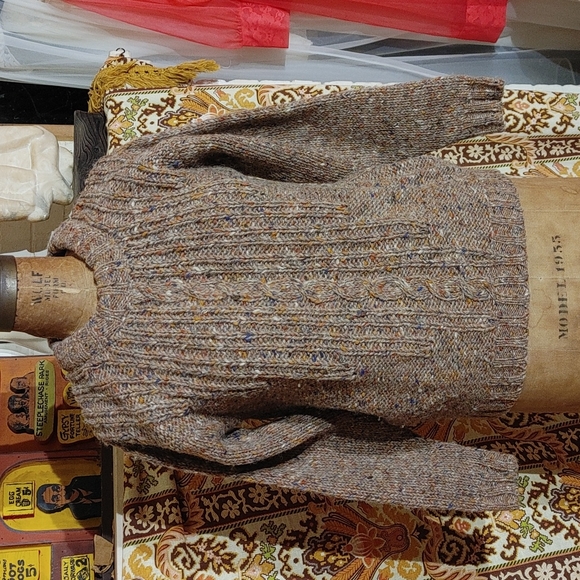 ⁹Vintage Irish wool sweater. Pristine - Picture 5 of 9